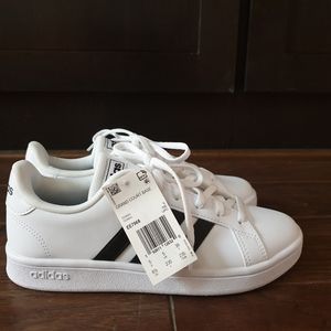 NWT Adidas Grand Court Women's Sneakers - size 6.5